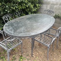 Gorgeous Vintage Brown Jordon Patio Furniture