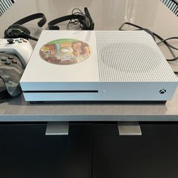 Xbox One S