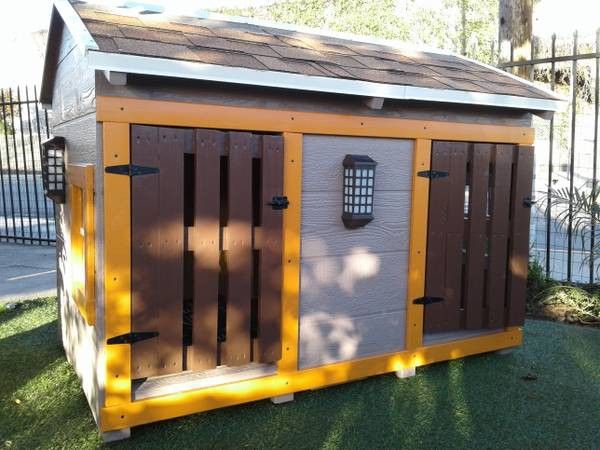 DOG HOUSES 