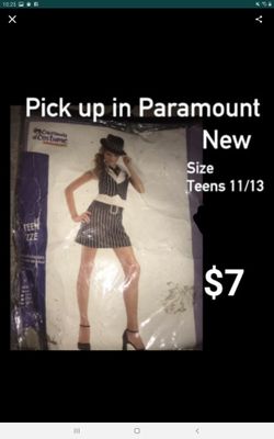 Gangster costume girl