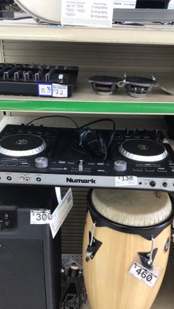 NUMARK CONTROLLER