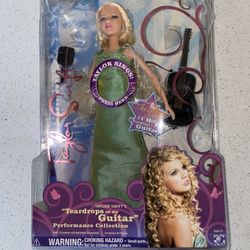 Taylor Swift Teardrops On My Guitar Singing Doll - 2008 Jakks Pacific New Sealed