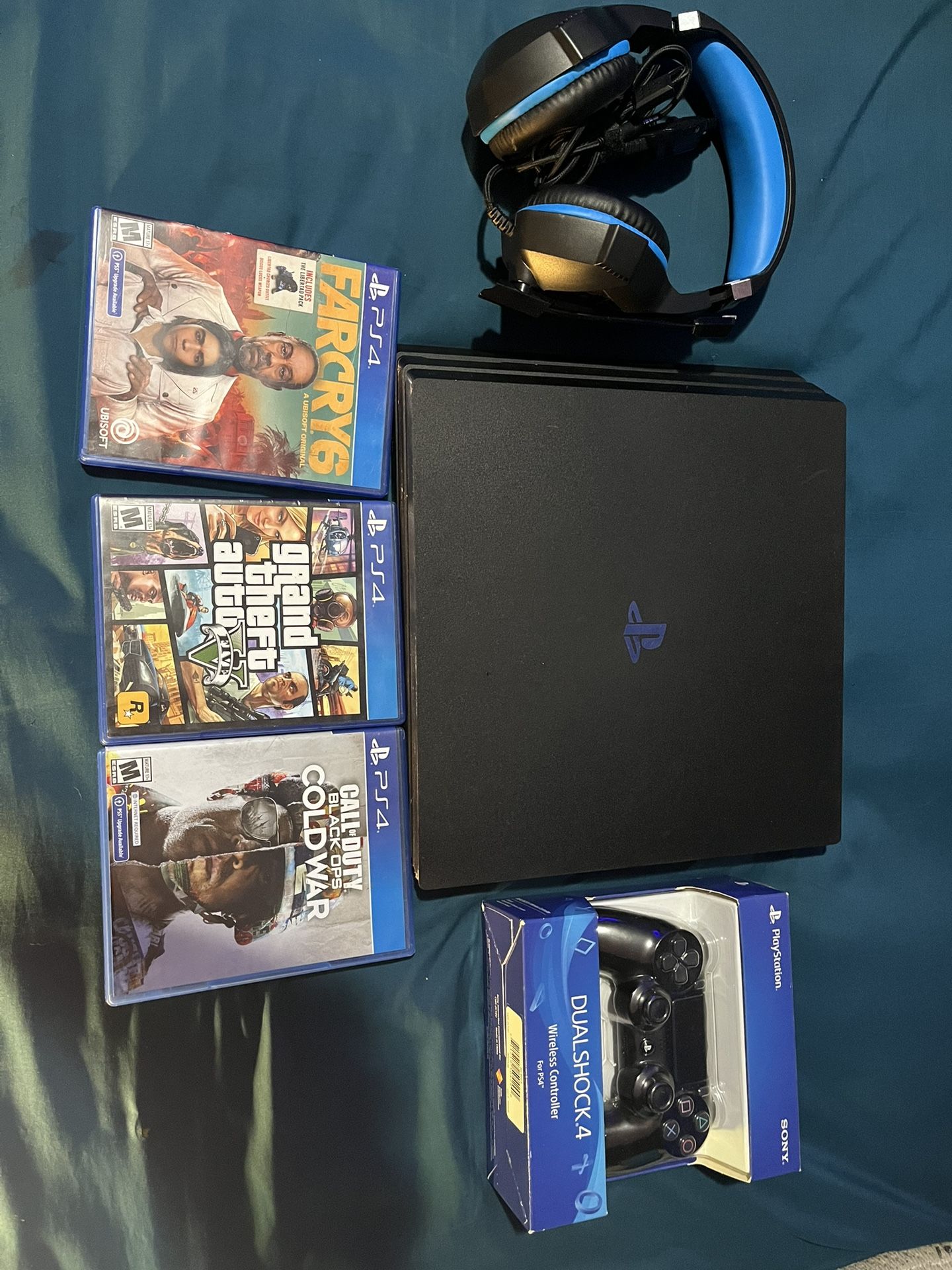PS4 Pro Bundle