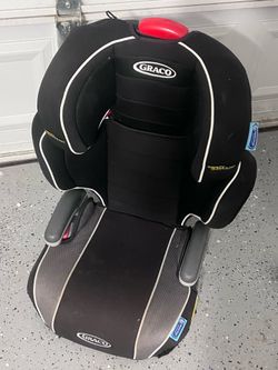 Graco car seat (1). It no with security belt.