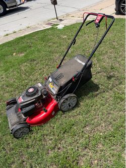 Self propelled lawnmower