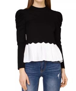 Gracia Pleated Hem Puff Sleeve Top