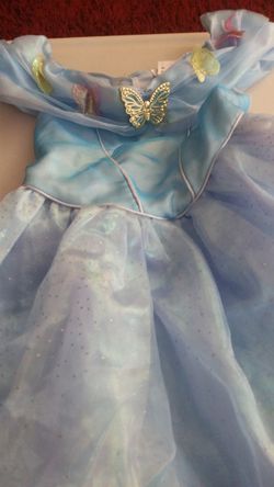 Disney Cinderella dress with tiara size 4/6 halloween costume