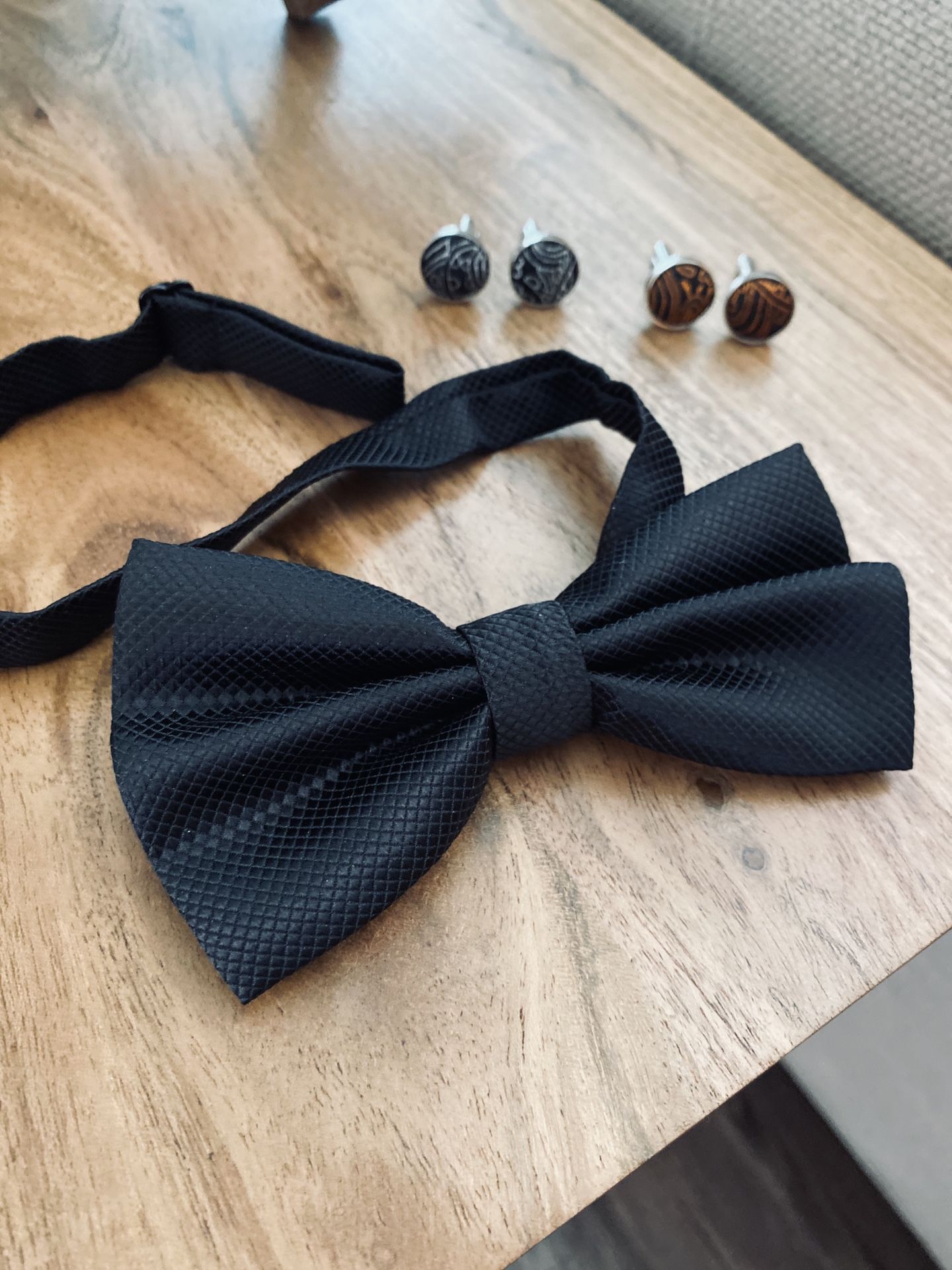 8 Black Satin Solid Pre-Tied Adjustable Lattice Textured Bow Ties (comes with 4 cuff links!)