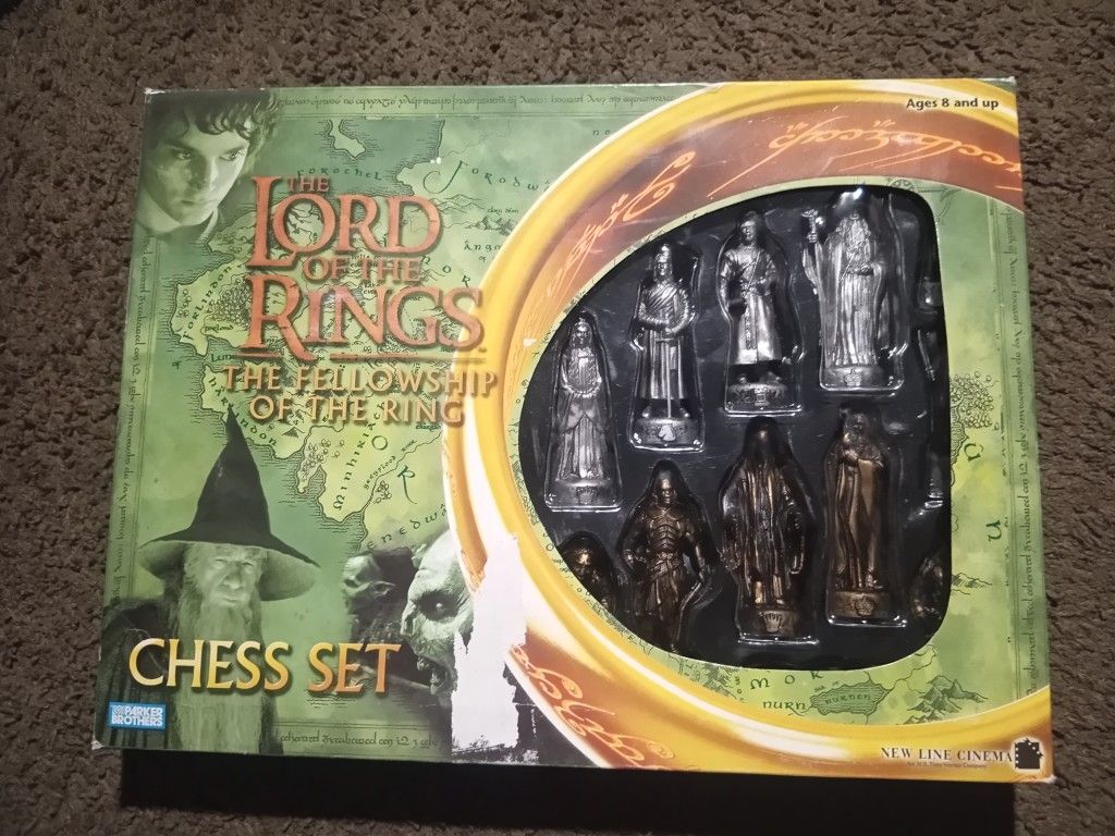 Lord Of The Rings Chess Set
