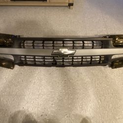 Chevy Silverado Grill / HeadLights