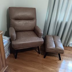 Reclining Chair With Ottoman