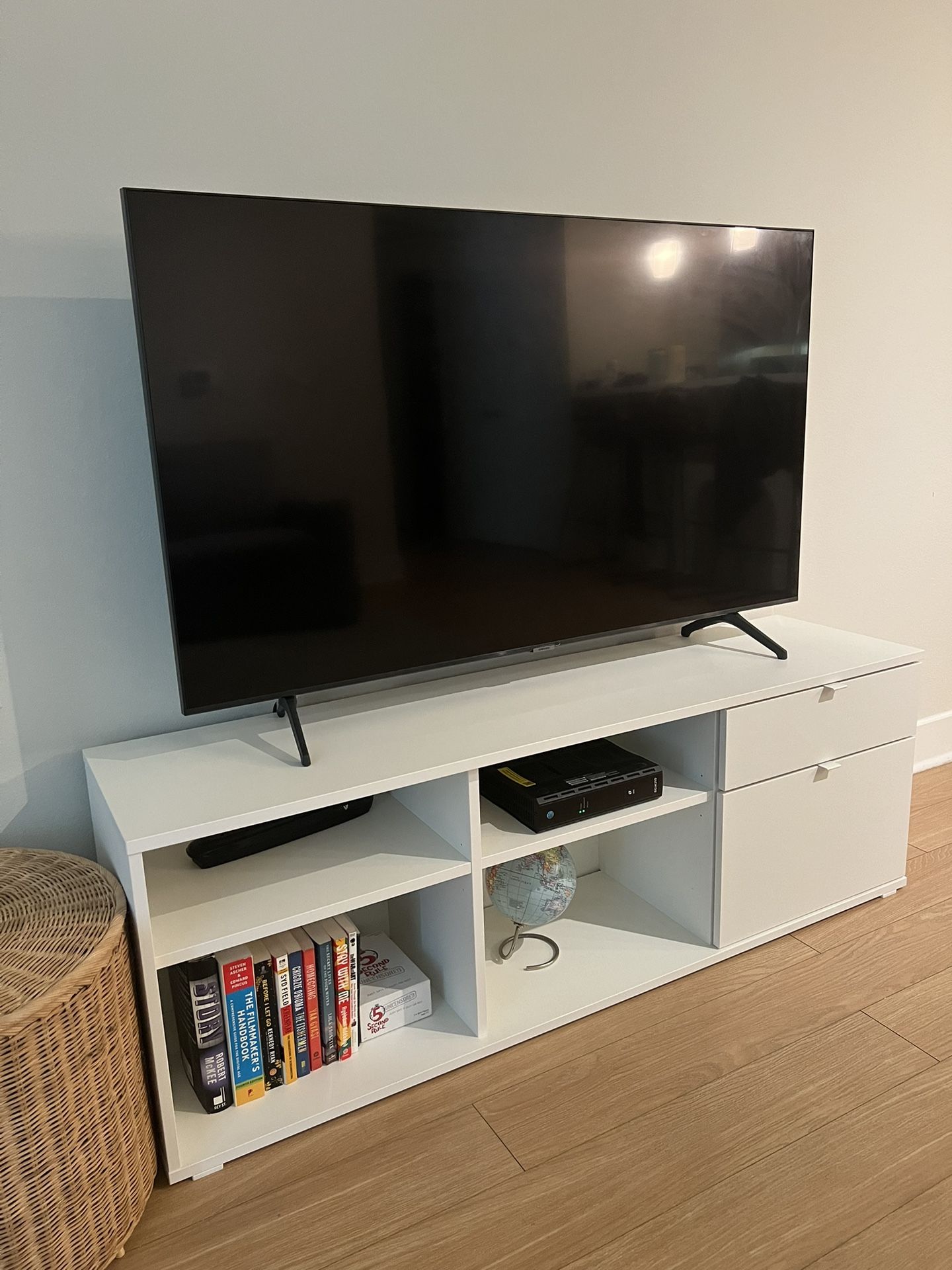 IKEA Vihals TV Stand (White)