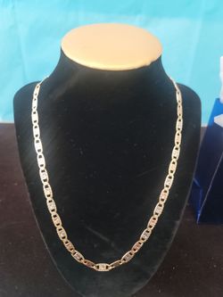 Men's Gucci chain