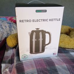 Servappetit Retro Electric Kettle New In Box