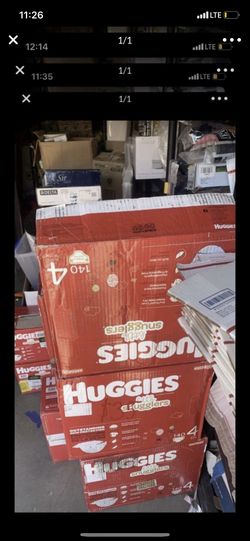 Huggies little snugglers size 4,140 count