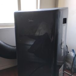 Midea 10,000 Btu A/C