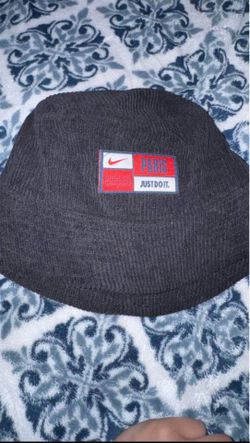 nike bucket hat