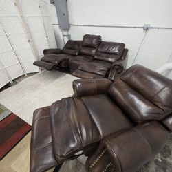 Matching Power Reclining Leather Set.