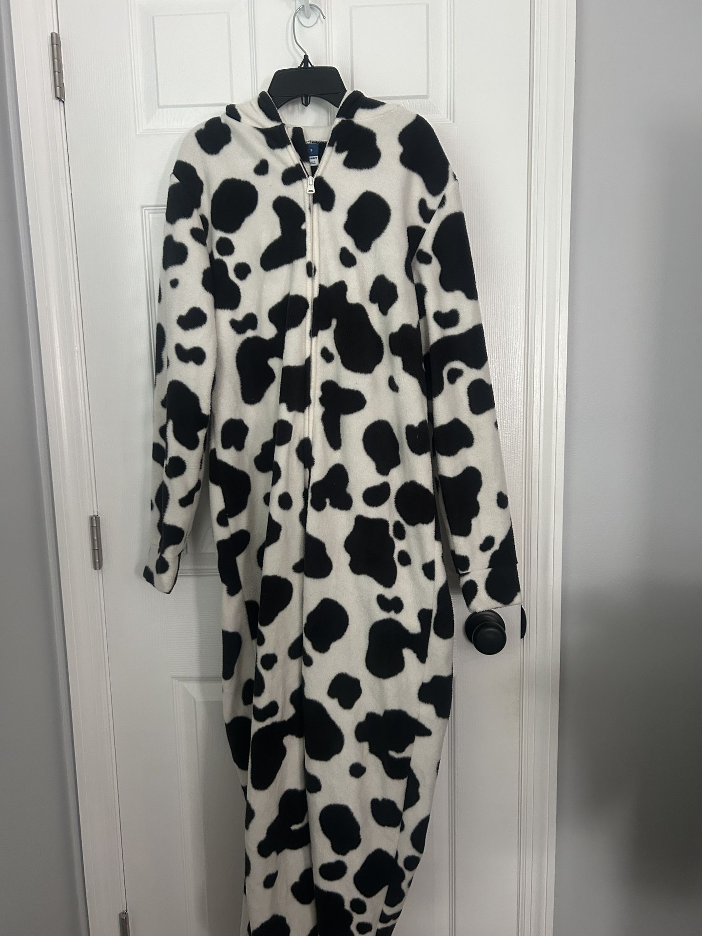 Halloween π Coming Gender neutral Old Navy Cow One Piece Zippered