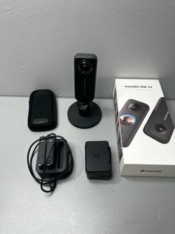 INSTA360 X2 with (2) extra batteries