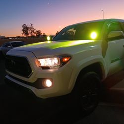 Yellow Pod Lighs Kit With Brackets Wiring Kit & INSTALLATION. ( FOR TRUCK JEEP SUV UTV SXS)