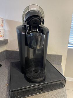 Keurig Compact Single-Serve K-Cup Pod Coffee Maker, Black, 2.3 Thumbnail