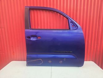 Toyota tacoma Door Right Passenger 2016-2023