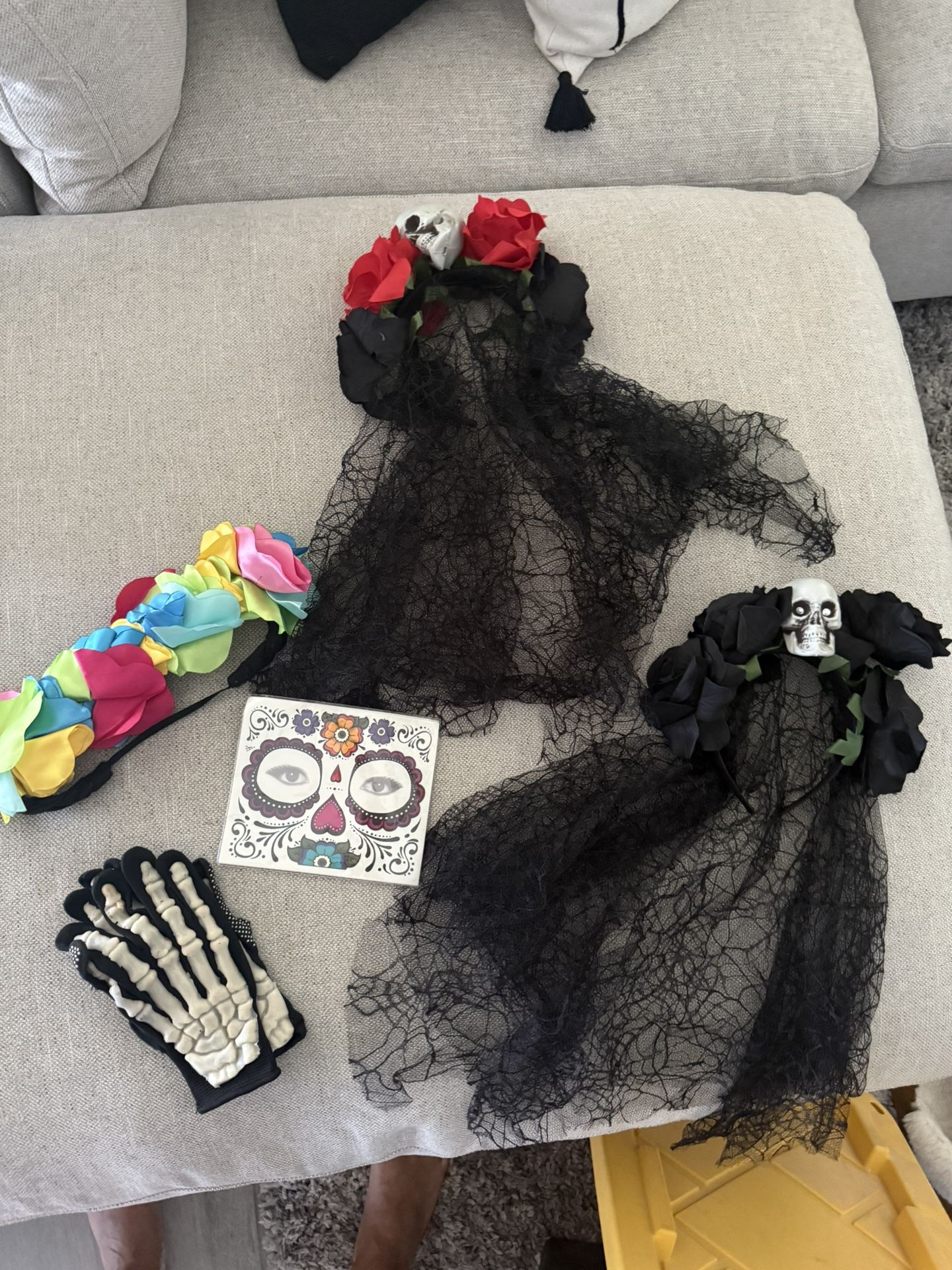 Sis De Los Muertos Accessories 