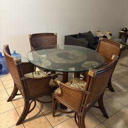 Dining room table