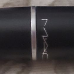 MAC LIPSTICK GOOD FORM 