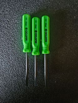 Matco tools mini prybars
