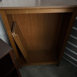 Furniture w/shelves