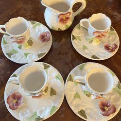 Set Of Tea Cups 