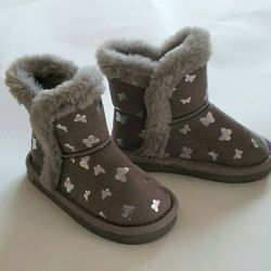 Olivia Miller Girls Size 8 Toddler Winter Boots Gray Butterfly Print Faux Fur