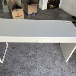 IKEA MICKE Desk
