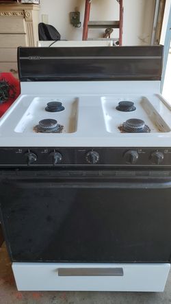 Crosley Stove w/ Oven