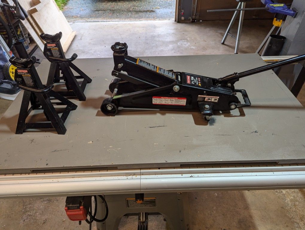 Floor Jack With Jack Stands (2 1/4 Ton - Craftsman)