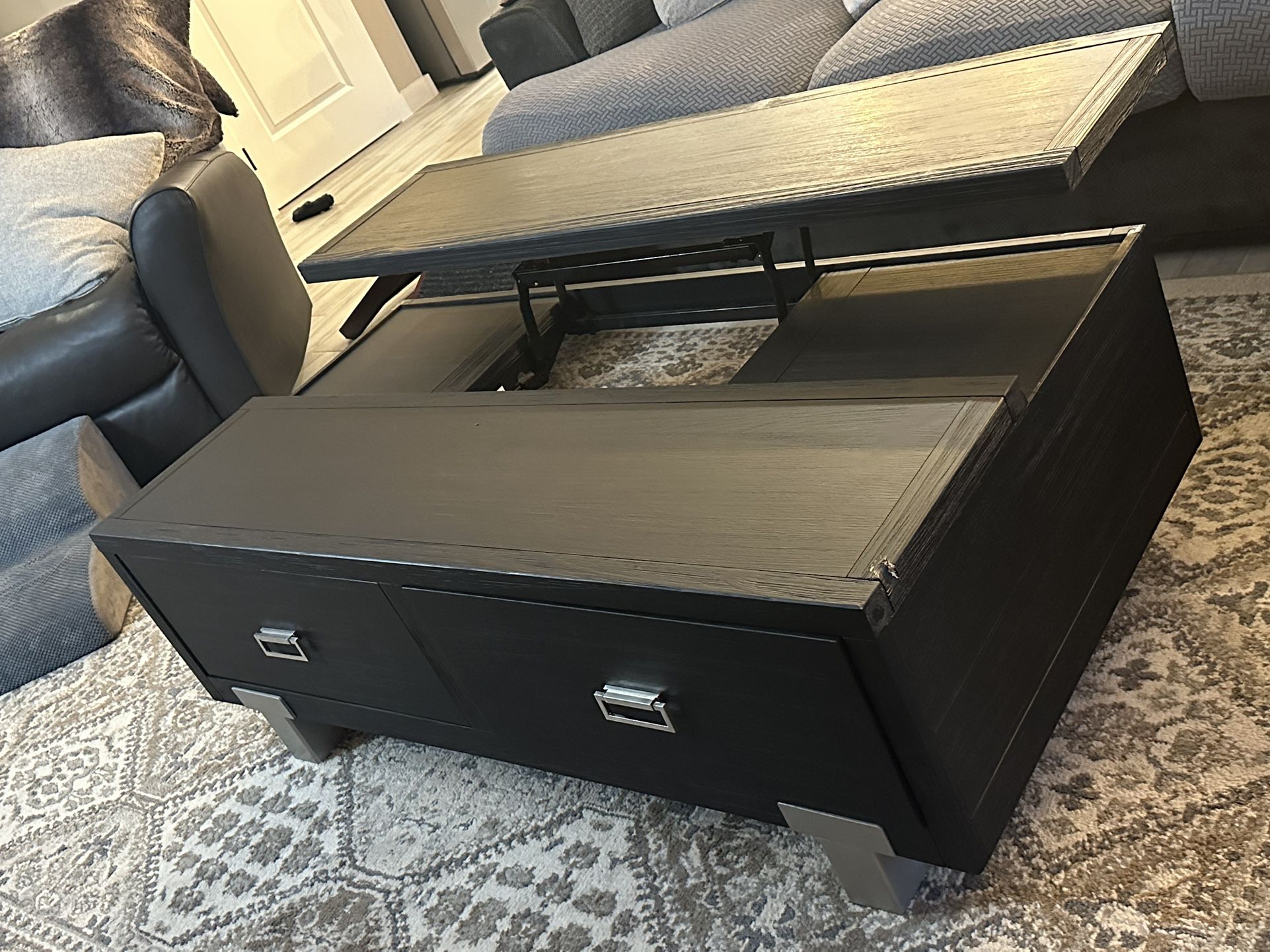 Ashley Furniture Lift-Top Coffee Table