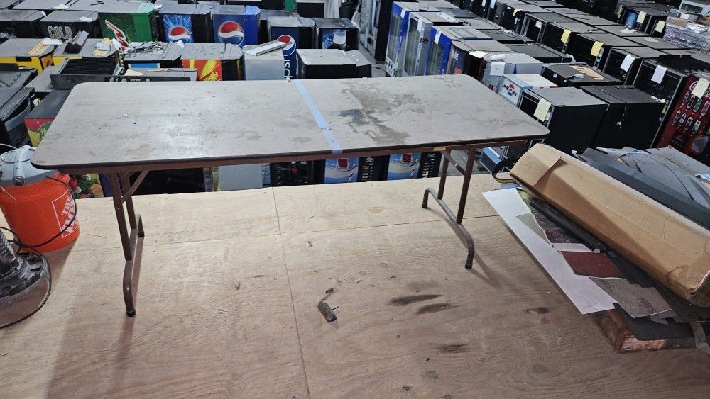 6 Ft Folding Table