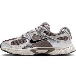 Nike Big Kids' V5 RNR Shoes