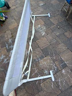 Bed rail
