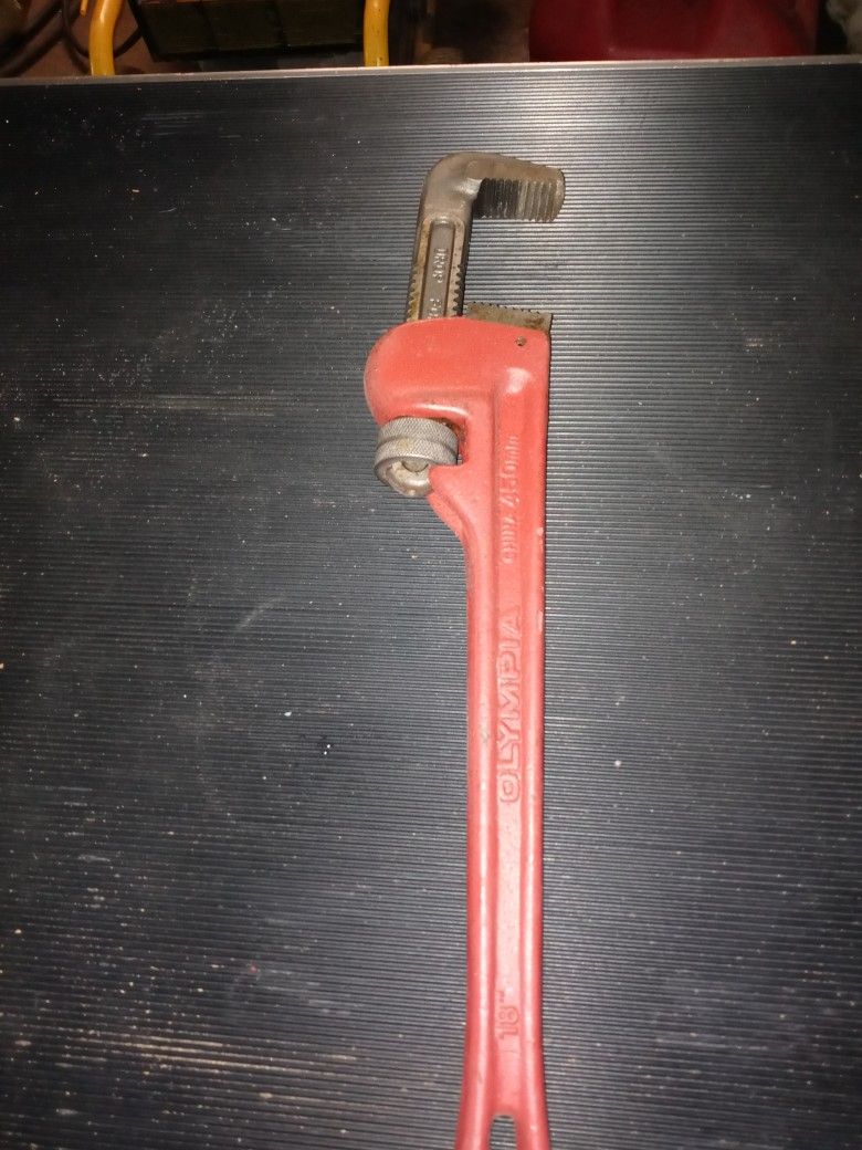 Pipe Wrench 18 In Olympia Exel Cond