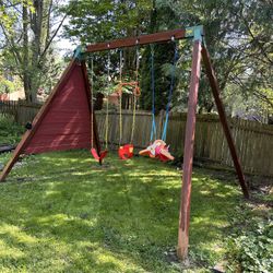 Classic Swing Set - Eastern Jungle Gym