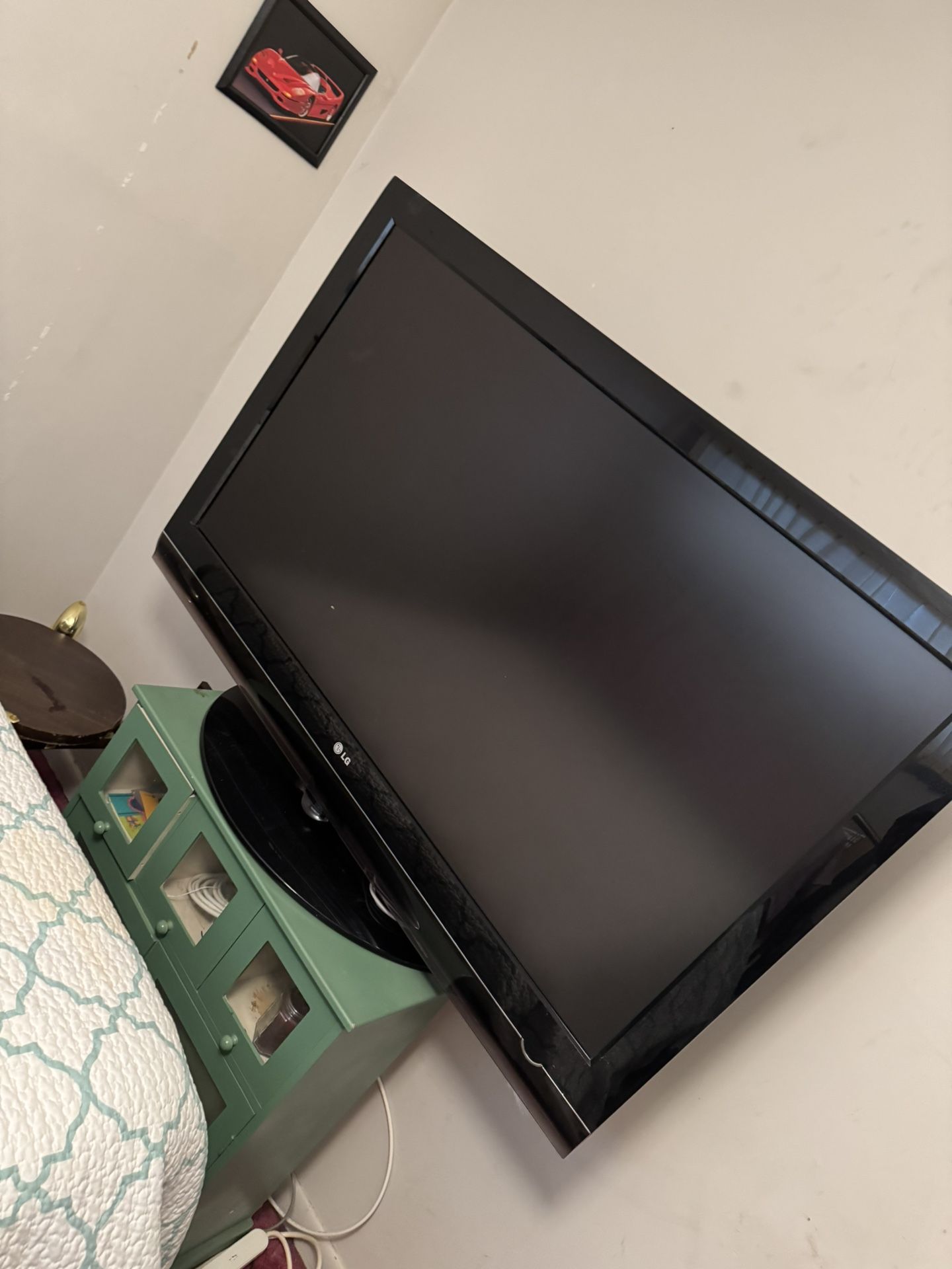 LG Flat Screen Tv 52” With Fire Stick