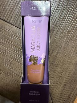 Make up foundation and concealer