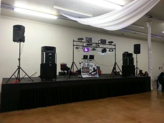 Dj y Repostería equipo de sonido y Pasteles