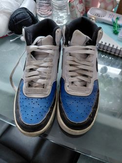 Nike shoes  size 8.5