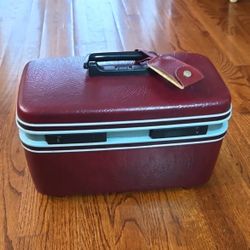 Vintage Samsonite Burgundy Contour Train Hard Side Cosmetic Travel Case