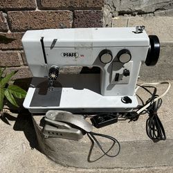 Sewing Machine PFAFF 44