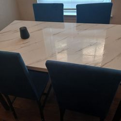 Dinning Room Table 